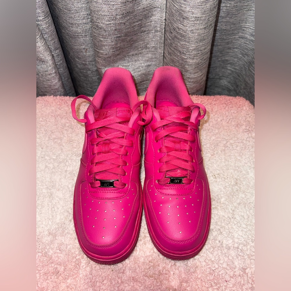 Nike Women's Bold Pink Sneakers